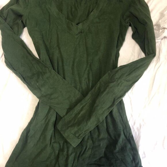 Green long sleeve shirt - Picture 1 of 3